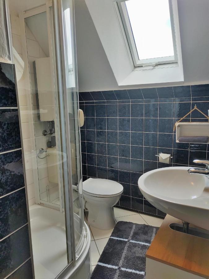 Ferienwohnung Alte Schule Ruhwarden Екстериор снимка