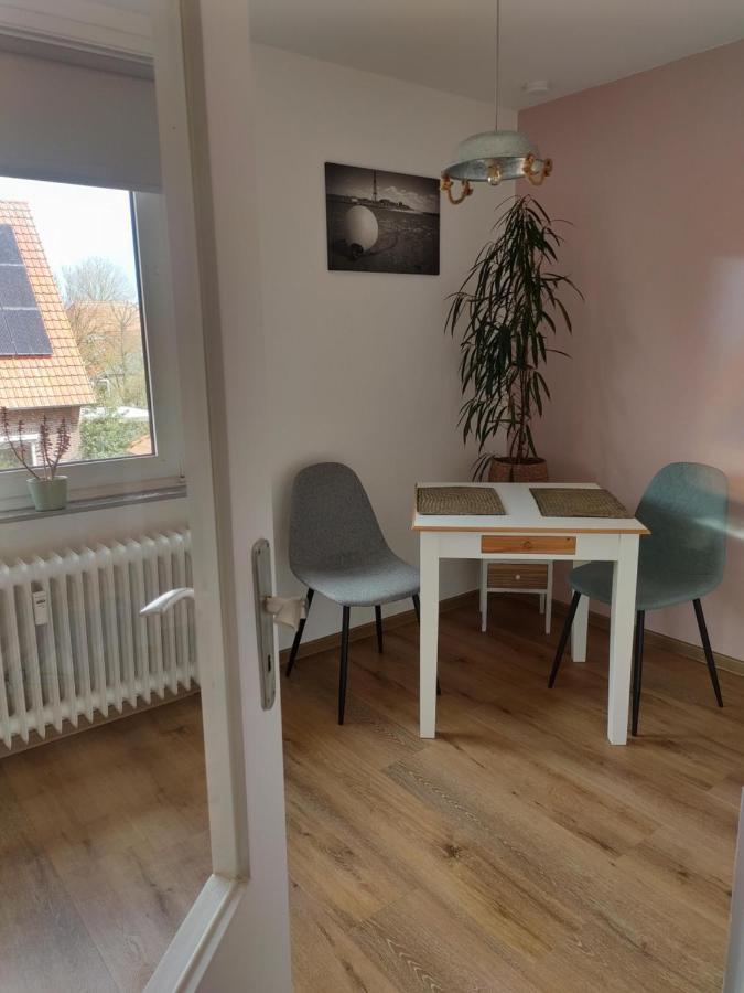 Ferienwohnung Alte Schule Ruhwarden Екстериор снимка